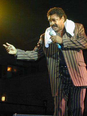 George McCrae live at the Cali R function